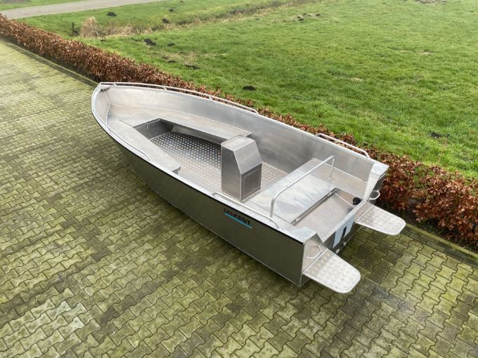 Picture of Qwest Marine R505